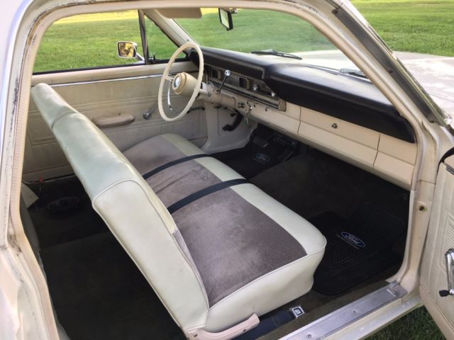 1967 Wimbledon white Ford Ranchero truck