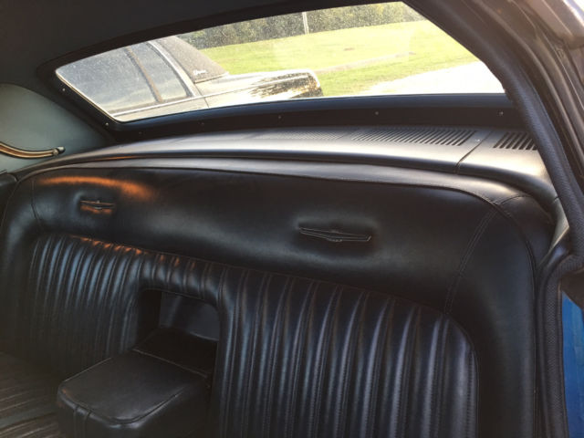 1967 Blue Ford Thunderbird Sedan