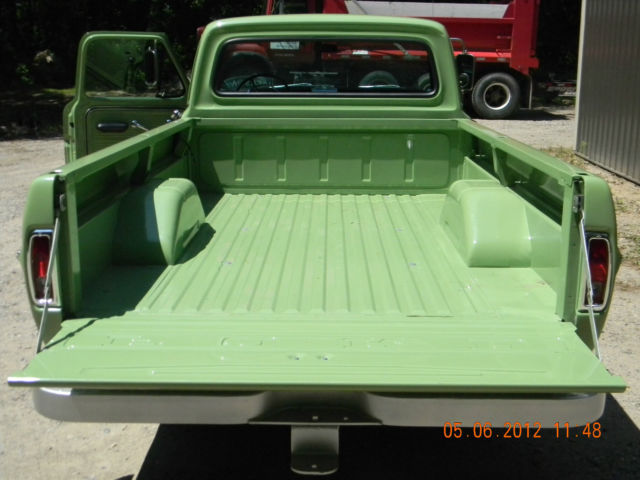 1967 Green Ford F-100 Cab & Chassis