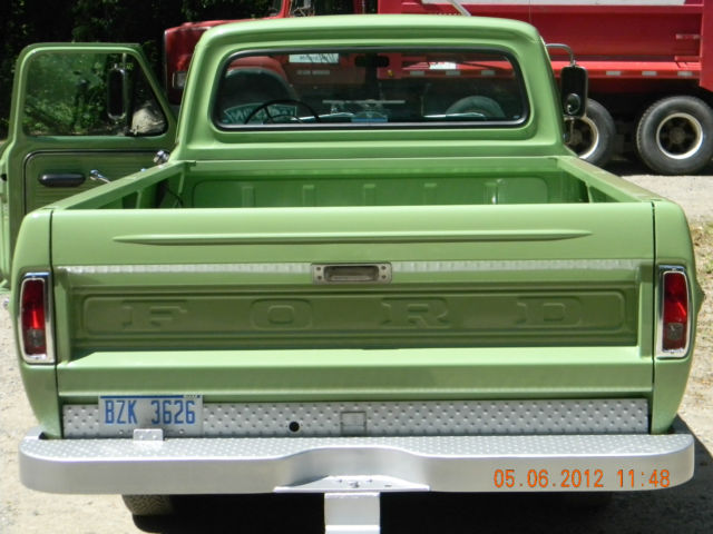 1967 Green Ford F-100 Cab & Chassis