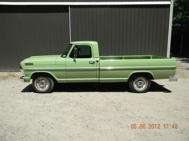 1967 Green Ford F-100 Cab & Chassis