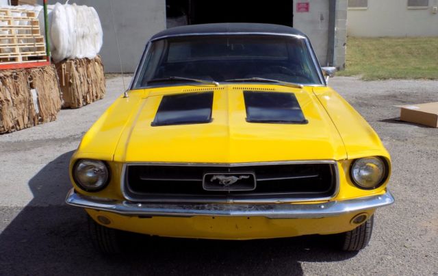 1967 Yellow Ford Mustang Coupe