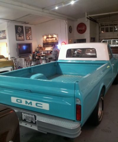 1967 turquoise Chevrolet C-10 Standard Cab Pickup
