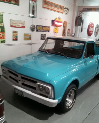 1967 turquoise Chevrolet C-10 Standard Cab Pickup