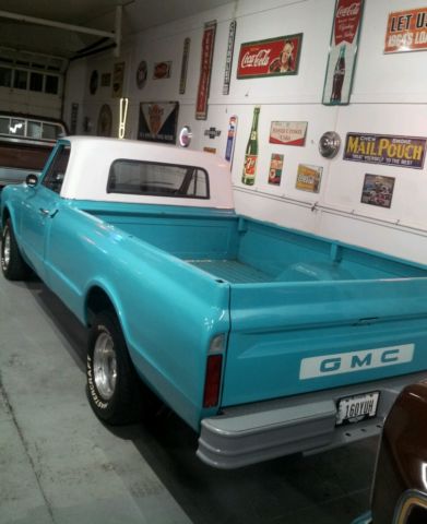 1967 turquoise Chevrolet C-10 Standard Cab Pickup