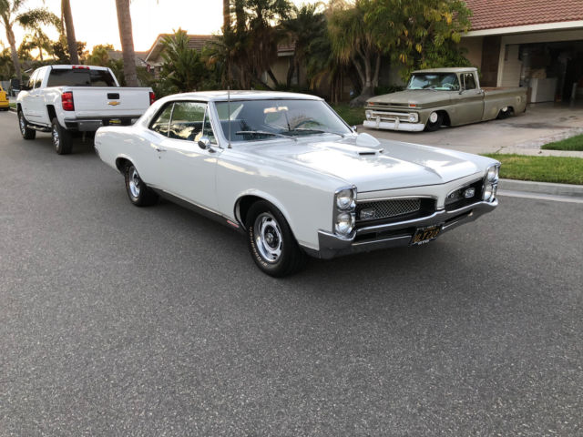 1967 White Pontiac GTO Coupe
