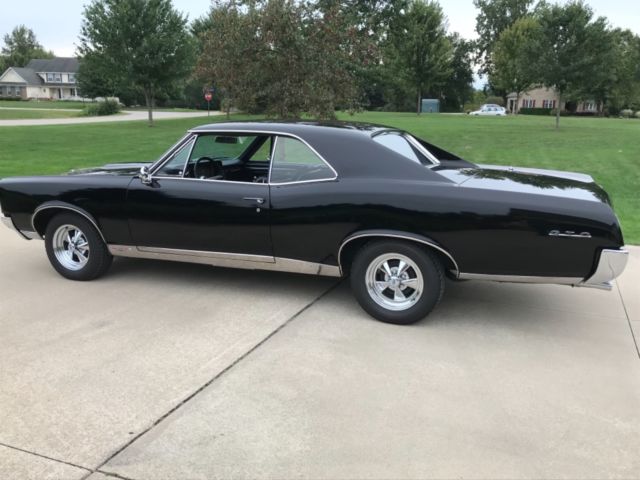 1967 Black Pontiac GTO