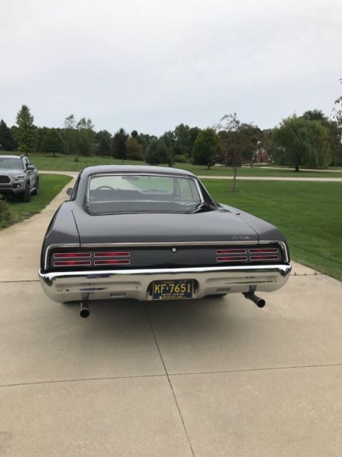 1967 Black Pontiac GTO