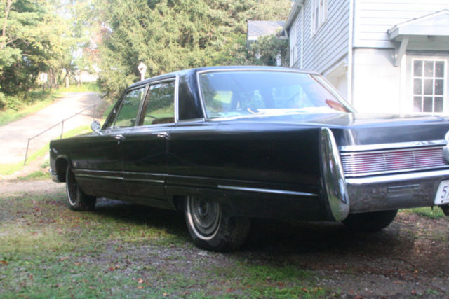 1967 Black Chrysler Imperial Sedan