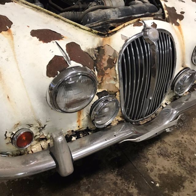 1967 Jaguar S-Type Sedan