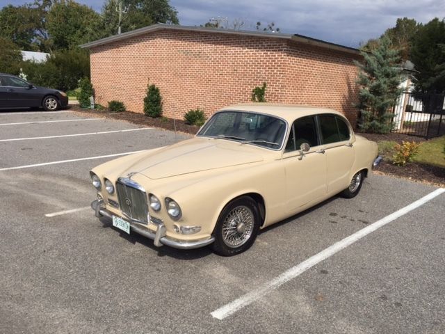 1967 Tan Jaguar Other Sedan