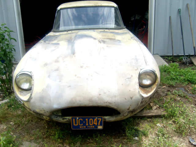 1967 Primrose Yellow Jaguar E-Type Coupe