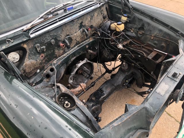 1967 Green Mercedes-Benz 200-Series Sedan