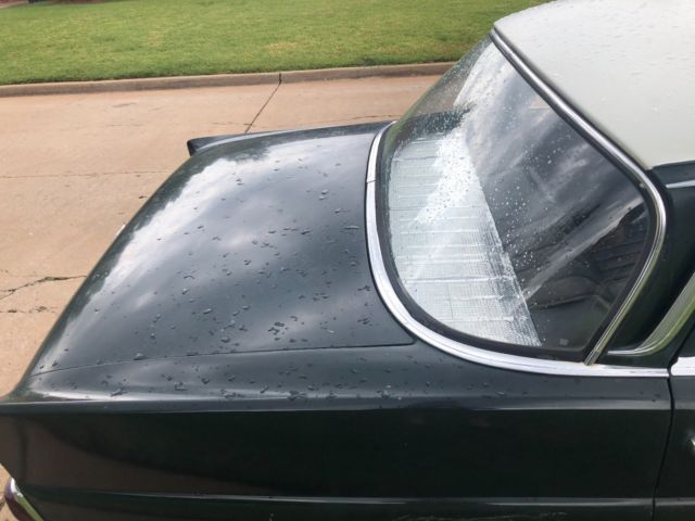 1967 Green Mercedes-Benz 200-Series Sedan