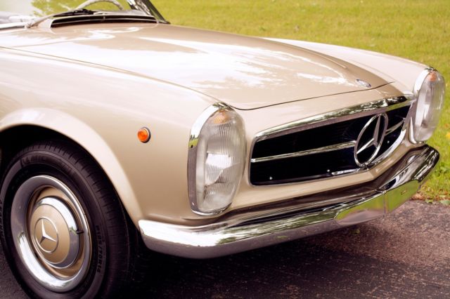 1967 Tunis Beige Mercedes-Benz 200-Series Convertible