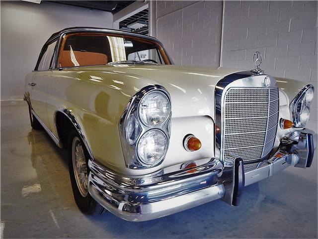 1967 Beige Mercedes-Benz 200-Series Convertible