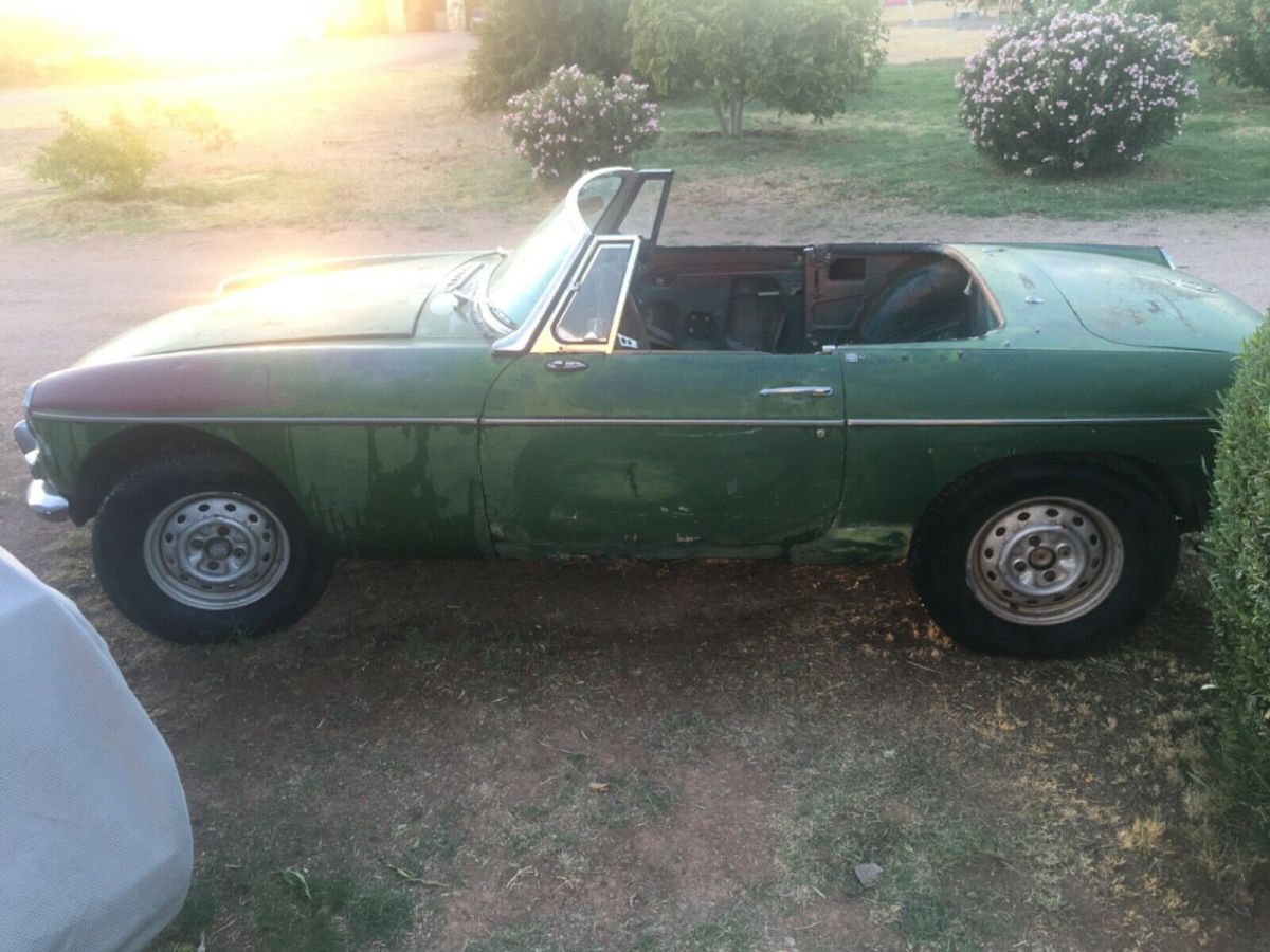 1967 Green MG MGB Convertible