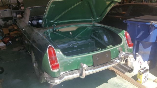 1967 Green MG MGB Convertible