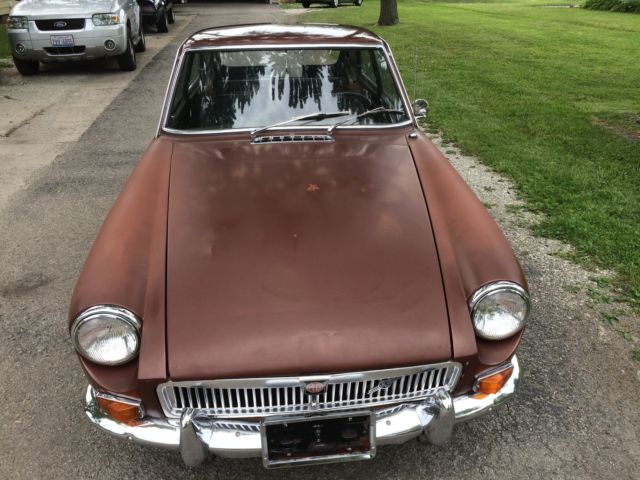 1967 Red MG MGB
