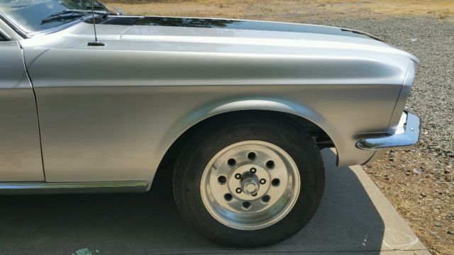 19670000 silver Ford Mustang