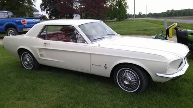 1967 White Ford Mustang Coupe