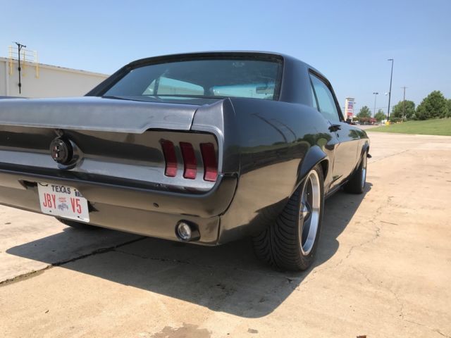 1967 Magnetic grey Ford Mustang Coupe