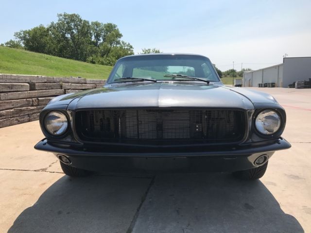 1967 Magnetic grey Ford Mustang Coupe