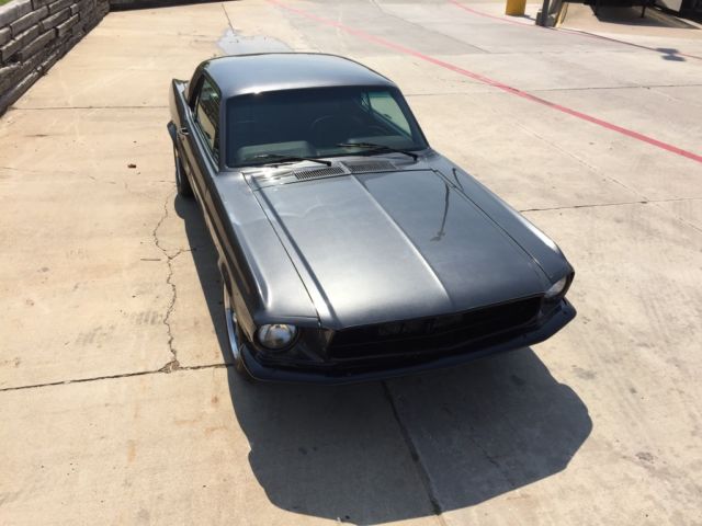 1967 Magnetic grey Ford Mustang Coupe