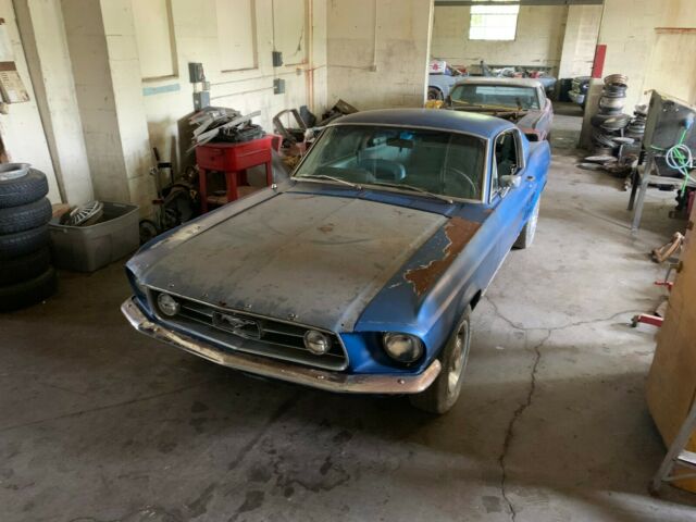 1967 ACAPULCO BLUE Ford Mustang FASTBACK