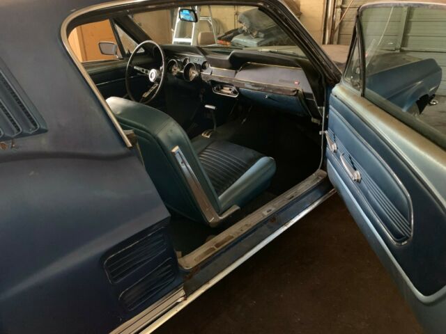 1967 ACAPULCO BLUE Ford Mustang FASTBACK