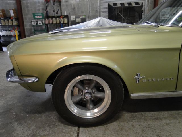 1967 lime gold Ford Mustang