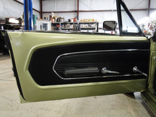 1967 lime gold Ford Mustang