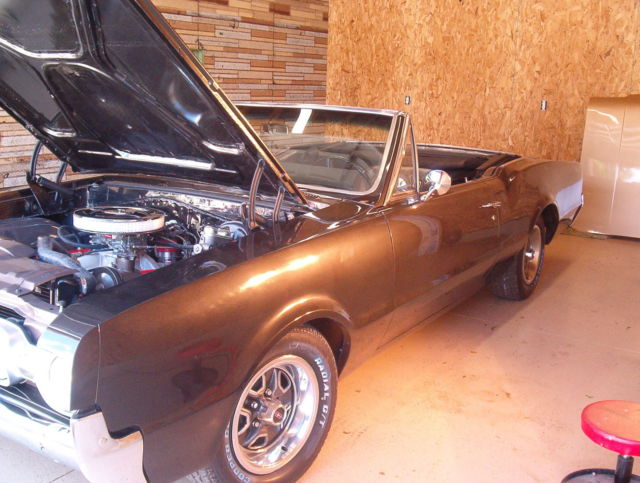 1967 Charcoal Black metal flake Oldsmobile 442 Convertible