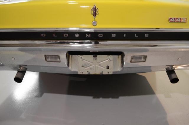 1967 Yellow Oldsmobile 442 Coupe