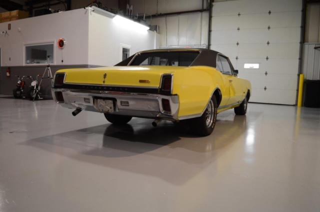 1967 Yellow Oldsmobile 442 Coupe