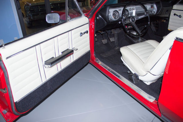 1967 Red Oldsmobile 442 --