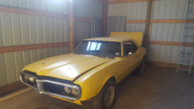 1967 Yellow Pontiac Firebird Coupe