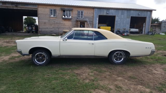 1967 White Pontiac GTO Coupe
