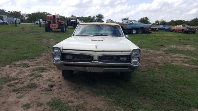 1967 White Pontiac GTO Coupe