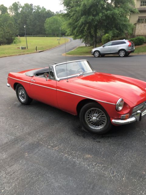 1967 Red MG MGB Convertible