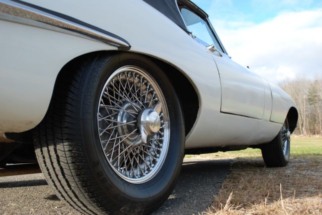 1967 White Jaguar E-Type