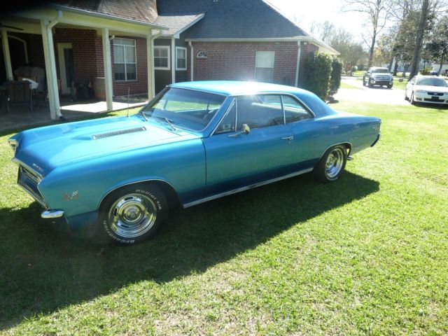 1967 Blue Chevrolet Chevelle Coupe