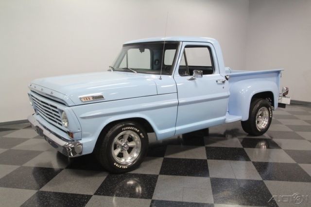1967 Blue Ford F-100