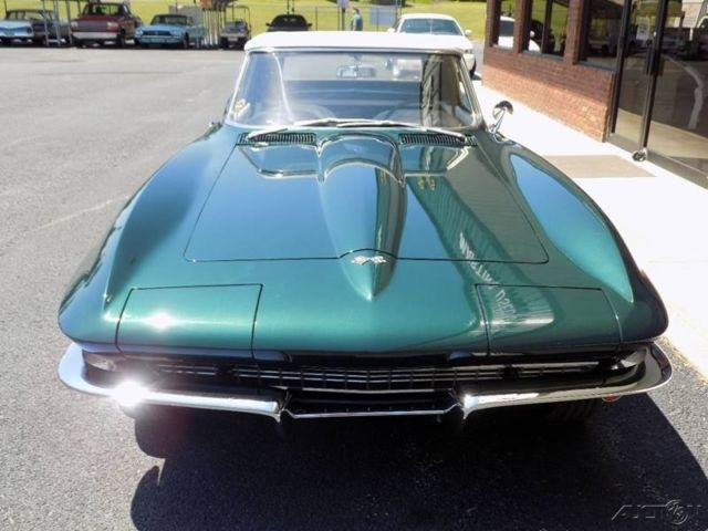 1967 Green Chevrolet Corvette