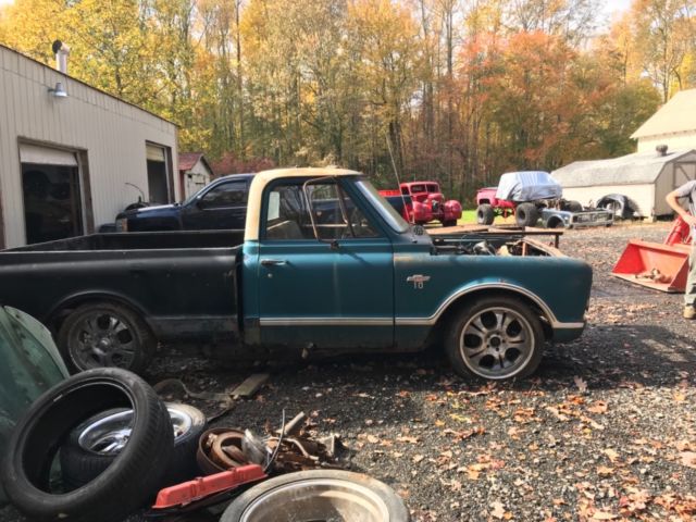 1967 Green Chevrolet C-10 Cab & Chassis