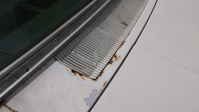 1967 White Ford Thunderbird T-Bird   @ door