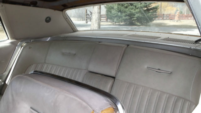 1967 White Ford Thunderbird T-Bird   @ door