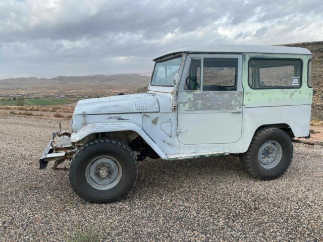 1967 White Toyota Land Cruiser SUV w removable top