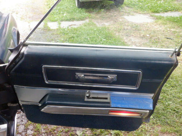 1967 Blue Ford Thunderbird Sedan