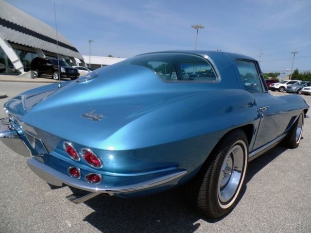 1967 Blue Chevrolet Corvette Coupe